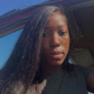 Meet your Posher, Marcda